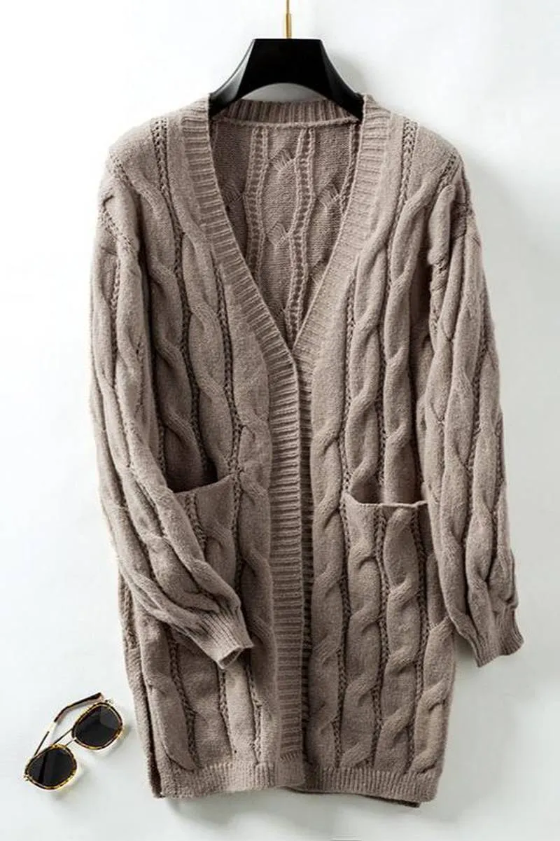 Cozy - Stylish cable knit cardigan in warm and elegant style