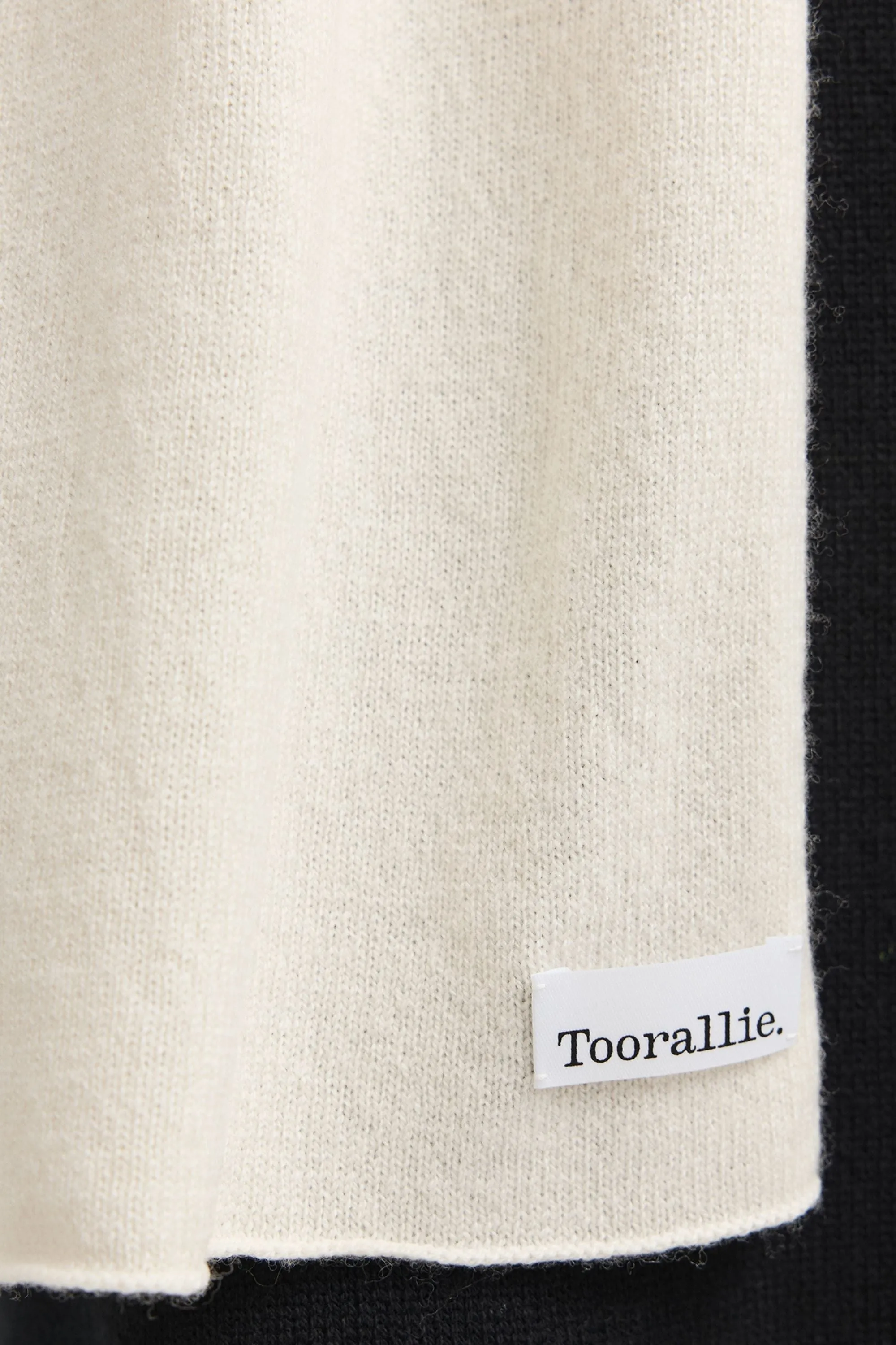 FINE WOOL SCARF - 9042