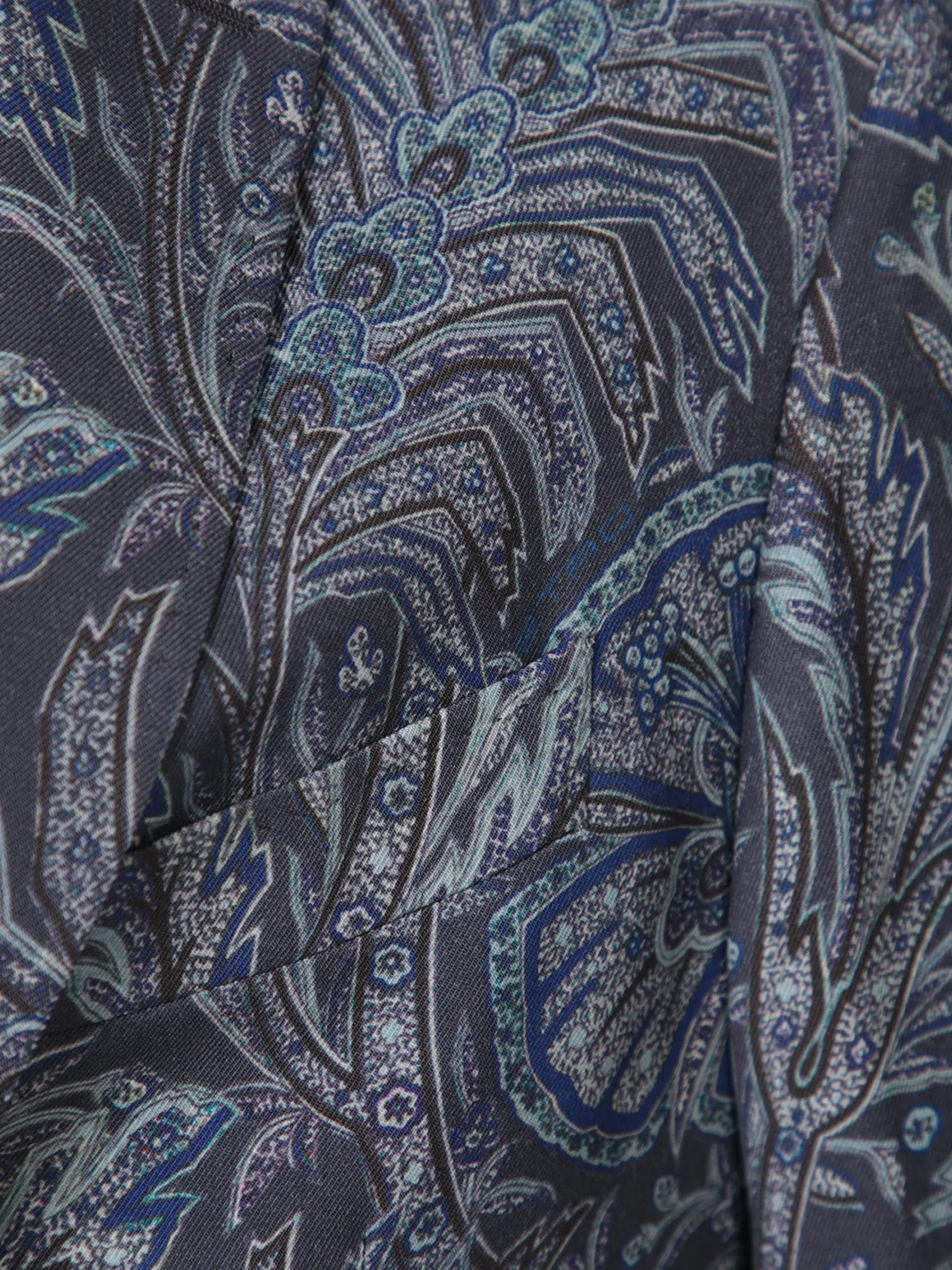 Foliage motif blue jacket