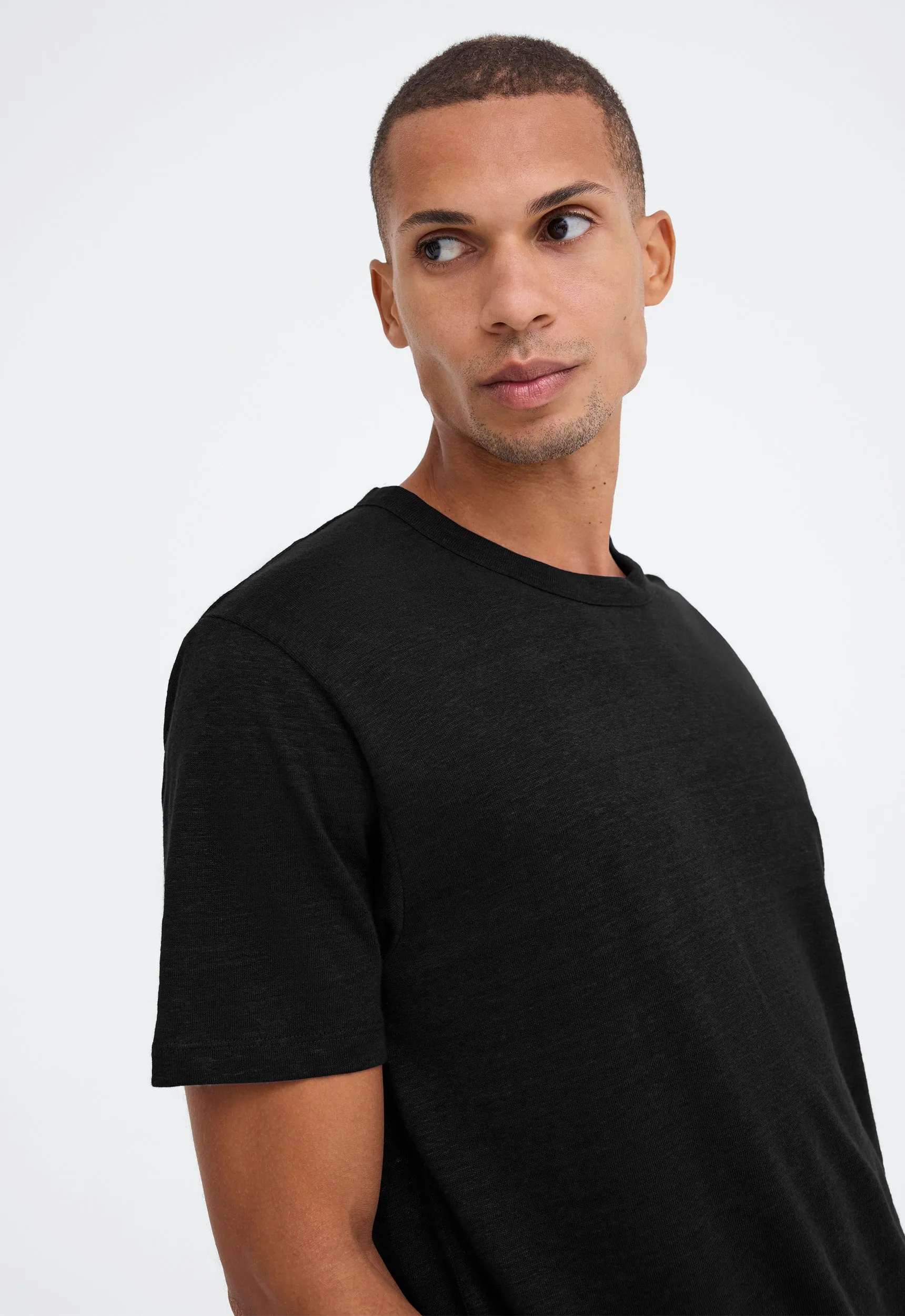 Line Tee - Black