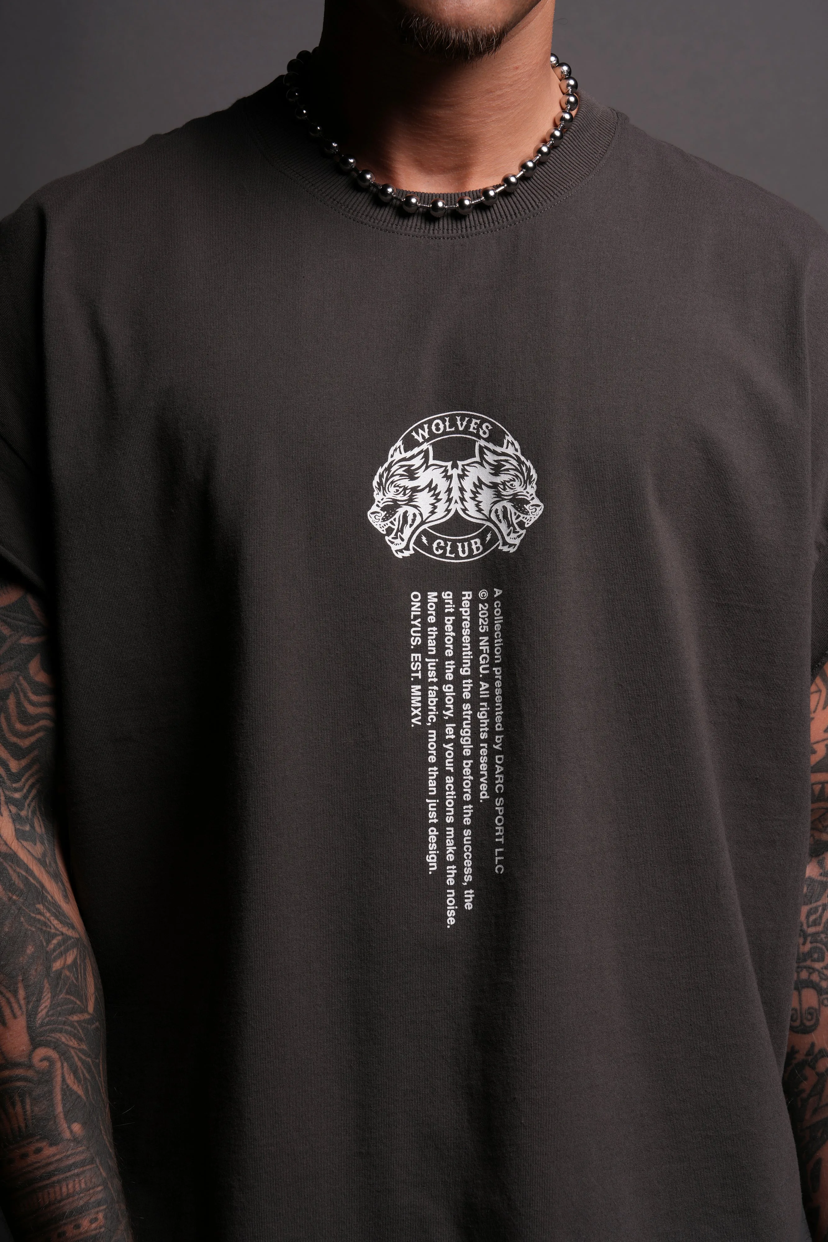 Wolves Web "Grunge" Cut Off Tee in Wolf Gray